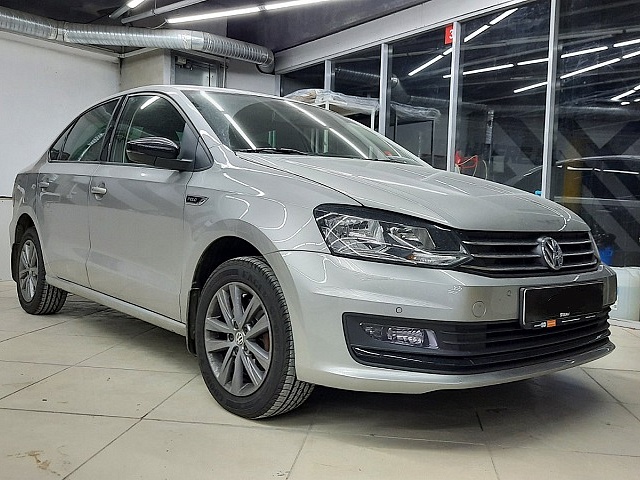 ������������ VW Polo Sedan
